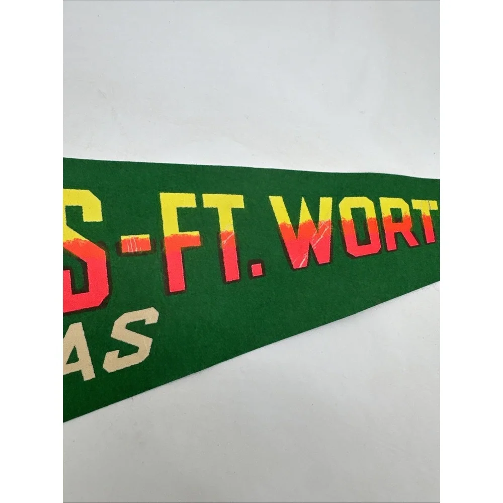 Vintage Felt Dallas Ft Worth, Texas Pennant Flag 26.5